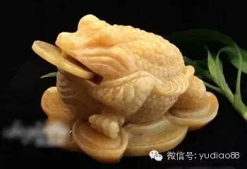 三腳蟾蜍玉|玉雕中三腳蟾蜍的擺放禁忌，千萬別擺錯，小心惹禍上。